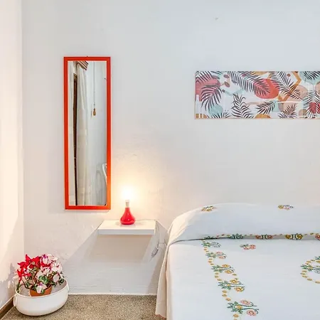 Apartamento Climatizzato Al Centro Del Paese Con Balcone Panoramico