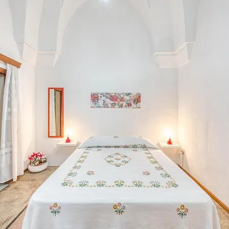 Climatizzato Al Centro Del Paese Con Balcone Panoramico