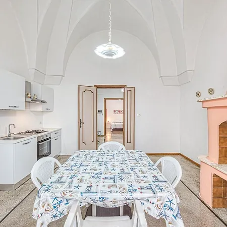 Climatizzato Al Centro Del Paese Con Balcone Panoramico *