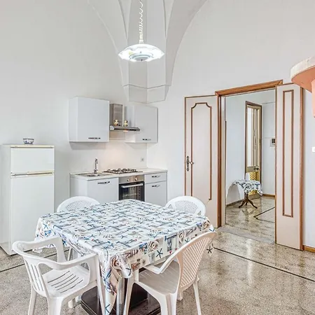 Climatizzato Al Centro Del Paese Con Balcone Panoramico Апартаменты *