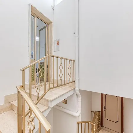 Апартаменты Climatizzato Al Centro Del Paese Con Balcone Panoramico *