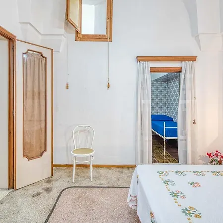 Climatizzato Al Centro Del Paese Con Balcone Panoramico Apartamento Ugento