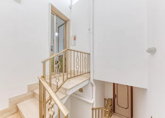 公寓 Climatizzato Al Centro Del Paese Con Balcone Panoramico *